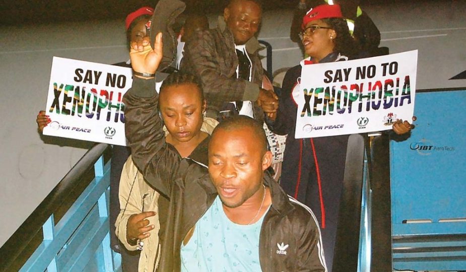 DZALEU.COM : African news - Nigerians repatriation by Air Peace