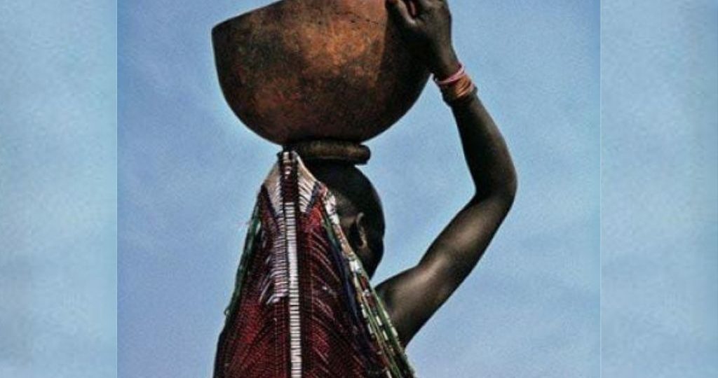 DZALEU.COM : Peuples africains - Femme Dinka du Soudan