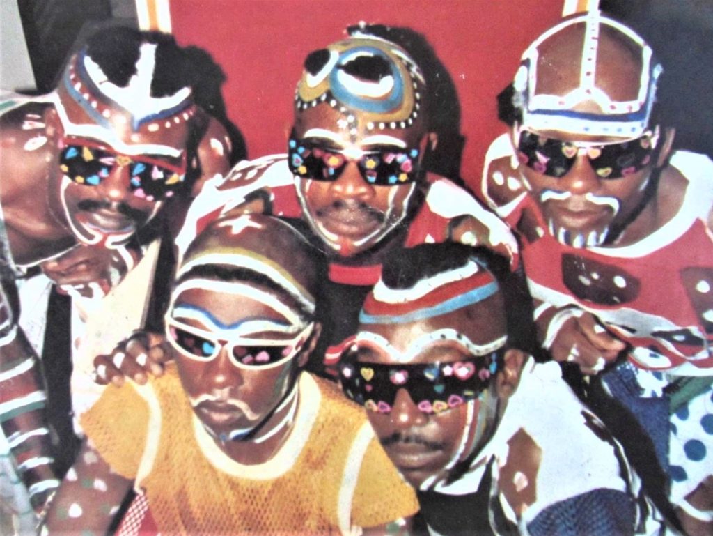 DZALEU.COM - African Lifestyle magazine - Musique fang-Beti Bikutsi : Les Têtes brûlées (Cameroun)