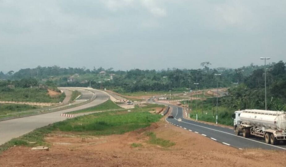 Autoroute Yaoundé-Nsimalen (Cameroun)