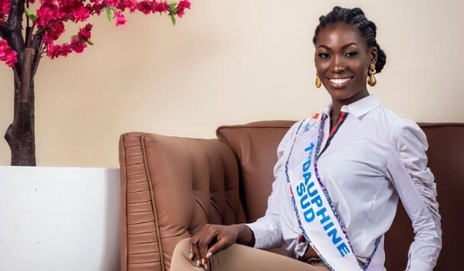 Miss Cameroun 2019, les finalistes : candidate N° 17 Simone Gaelle MBIDA NGUELE, 24 ans (1ère Dauphine Sud)