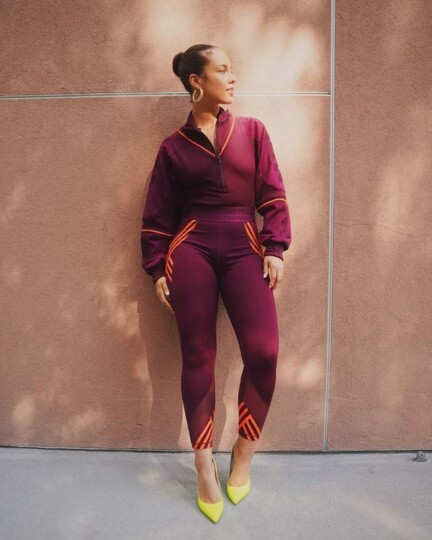 Look vip : Alicia Keys en combi moulante