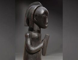 Culture africaine : statuette de Byeri fang-Beti (Ekang - Afrique centrale)
