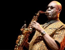 Manu Dibango, saxophoniste et musicien camerounais