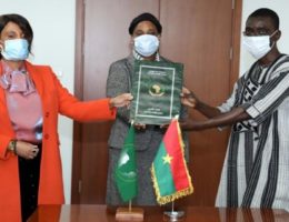 UA : le Burkina-Faso ratifie le traité sur l'Agence du médicament africain